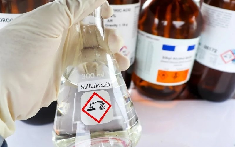 ۷ ویژگی عجیب سولفوریک اسید